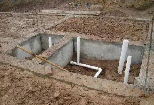 20万真能建别墅？实拍二层小楼全过程，附地基基础工程预算详解